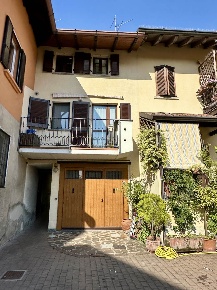 Foto Appartamento in via vittorio emanuele  19, Usmate Velate Usmate