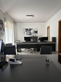 Foto Ufficio in Viale Della Regione 106, Caltanissetta Centro di 130 m²