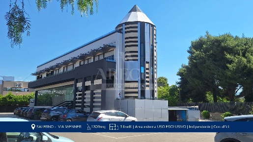 Foto Ufficio a Salerno Zona Industriale - San Leonardo di 1290 m²