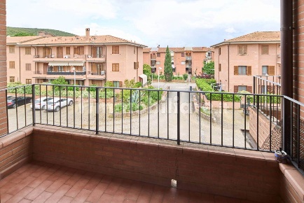 Foto Appartamento in VIA GIORGIO AMBROSOLI 15, Sovicille di 45 m²