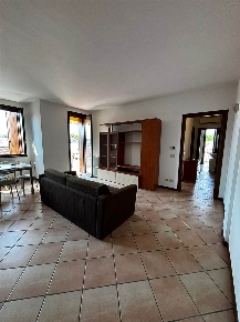 Foto Appartamento a Guastalla Centro di 82 m² con 6 locali in vendita