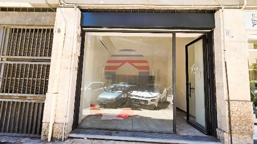 Foto Locale commerciale in Via Simone Corleo 8/A, Palermo di 71 m²