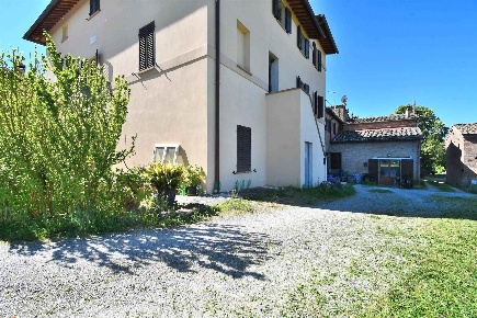 Foto Appartamento in Strada di Fogliano Grosso, Siena di 72 m² con 4 locali