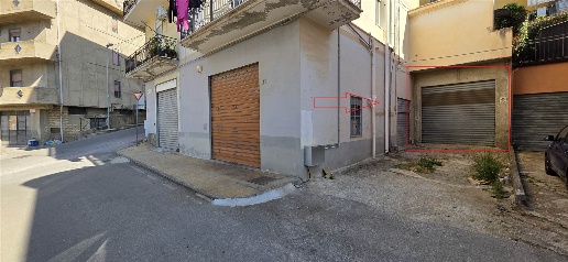 Foto Garage in via Monsignor Iacona, San Cataldo Centro di 53 m² in vendita