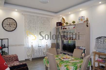 Foto Appartamento in Via Gozzano 2, Settimo Torinese di 80 m² con 3 locali