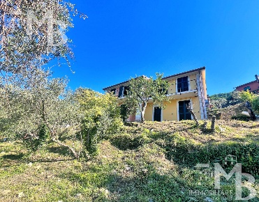 Foto Appartamento in Via Posato 19, Avegno Salto Chiesa di 63 m² in vendita