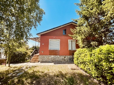 Foto Villa singola in SP32 3, Serravalle Langhe di 170 m² con 9 locali