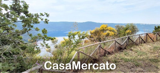 Foto Terreno agricolo a Rocca di Papa di 1540 m² in vendita