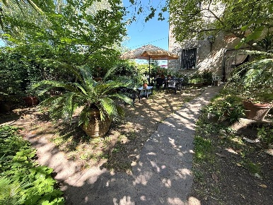 Foto Casa indipendente a Capannori Lammari - Lunata di 170 m² con 6 locali