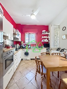 Foto Appartamento a Viareggio Marco Polo - Don Bosco di 93 m² con 5 locali