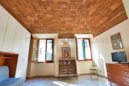 Foto Appartamento a Suvereto Centro di 60 m² con 2 locali in vendita