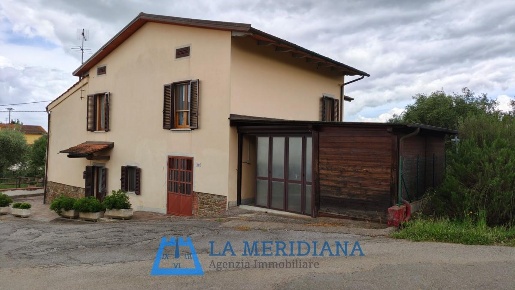 Foto Casa indipendente a Larciano San Rocco di 160 m² con 6 locali