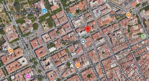 Foto Appartamento in Via Enrico Albanse, Palermo Borgo Vecchio di 125 m²