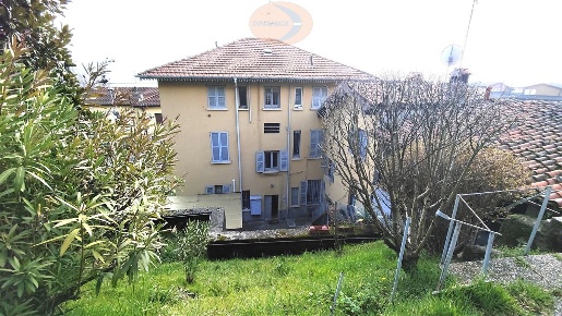 Foto Appartamento in Via Volta, Monticello Brianza Monticello di 94 m²