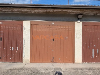 Foto Box in via ubiere osio sotto, Osio Sotto di 17 m² in vendita