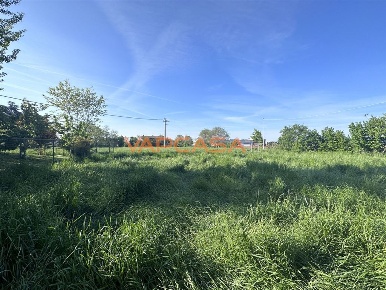 Foto Terreno edificabile in VIA SONZOGNA, Bolgare Centro di 2748 m²