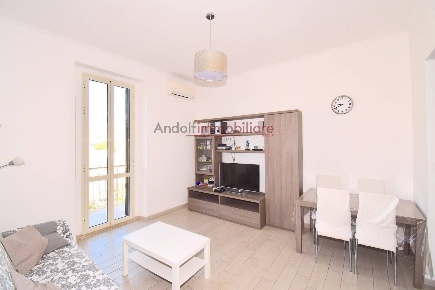 Foto Appartamento in Via Atratina, Gaeta di 85 m² con 4 locali in vendita