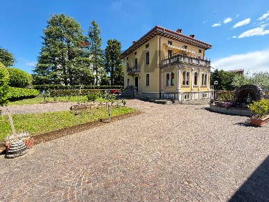 Foto Villa unifamiliare in viale italia 18, Ponte San Pietro Centro