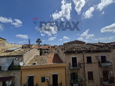 Foto Appartamento in Via Vito La Mantia 77, Palermo Zisa di 86 m²