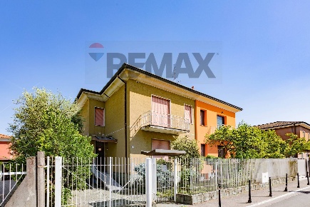 Foto Case semi ndipendenti in via magenta 25, Nerviano Centro di 195 m²