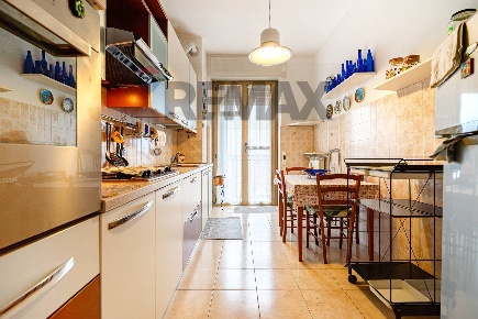 Foto Appartamento in viale Rimembranze 5, Lainate Centro di 75 m²