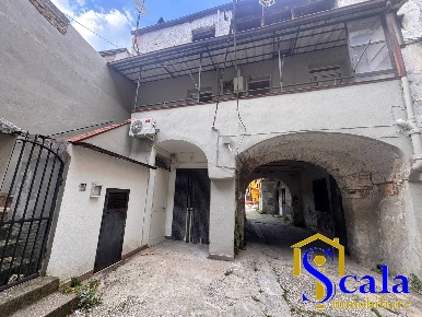 Foto Villa a schiera in VIA RIMEMBRANZA, Vitulazio di 75 m² con 3 locali