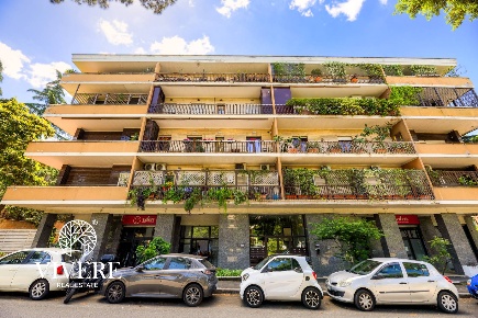 Foto Attico in Viale Del Tintoretto, Roma Tintoretto di 220 m² con 5 locali