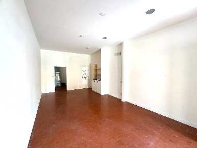 Foto Locale commerciale in Via Marsala snc, Porto San Giorgio di 54 m²