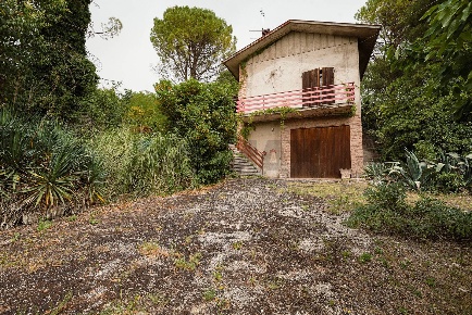 Foto Casa indipendente a Serra San Quirico Centro di 100 m² con 5 locali
