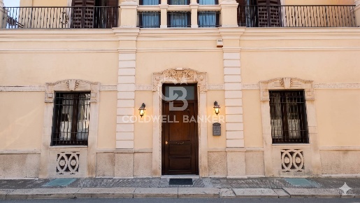 Foto Casa indipendente in Via del Progresso 3, Adelfia di 430 m² in vendita