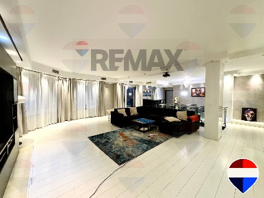 Foto Appartamento in Via Fetonte 12, Milano San Siro di 300 m² con 5 locali