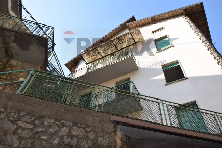 Foto Casa indipendente in via ponti 9, Sedrina Centro di 300 m² in vendita