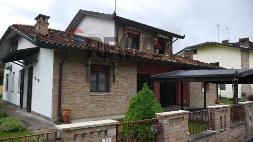 Foto Villa a schiera in Vicolo Frutteti 13, Tresignana Formignana di 139 m²
