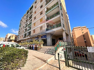 Foto Ufficio a Siracusa Santa Panagia - Teracati di 48 m² con 2 locali