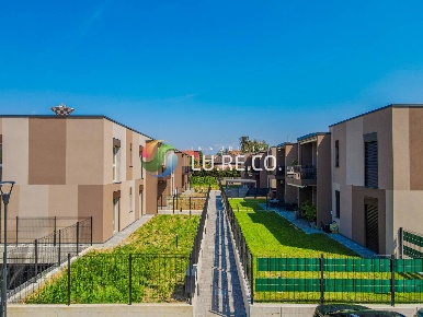Foto Appartamento in caduti di nassirya, Rovellasca di 142 m² con 4 locali