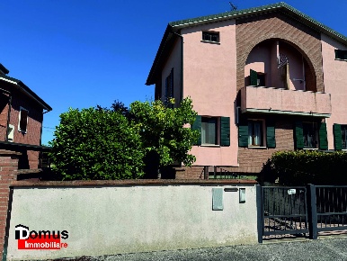 Foto Villa a schiera a Ferrara Malborghetto di Boara di 290 m² con 7 locali