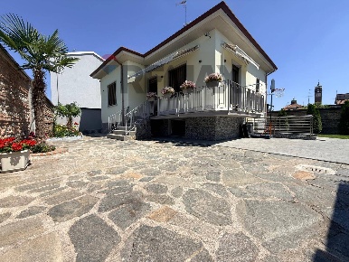 Foto Villa unifamiliare in via Restelli 6, San Giorgio su Legnano di 110 m²