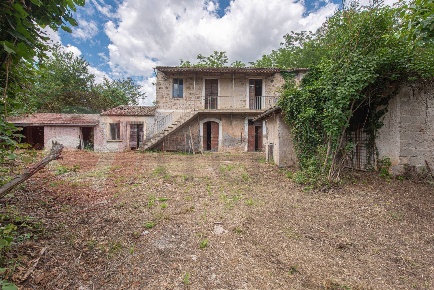 Foto Rustico in Via Campominonno 38, Roccasecca di 203 m² con 7 locali