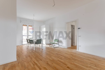 Foto Appartamento in Via Caldarola 12, Bari Japigia di 115 m² con 4 locali