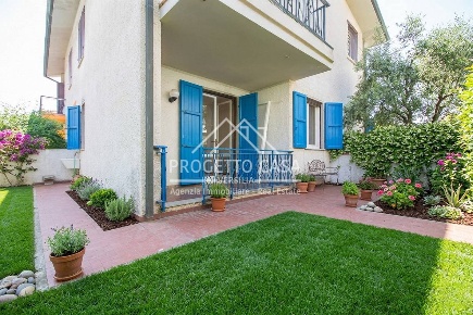 Foto Appartamento in VIA BRUNELLESCHI, Camaiore Lido di Camaiore di 71 m²