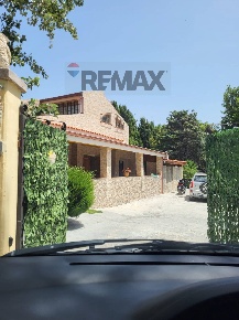 Foto Casa indipendente a Sennori di 200 m² con 4 locali in vendita