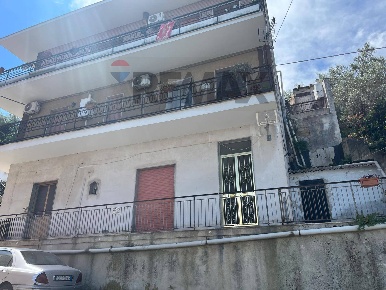Foto Case semi ndipendenti in via gorizia 2, Melilli Centro di 120 m²