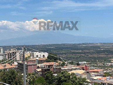 Foto Case semi ndipendenti in via gorizia 2, Melilli Centro di 120 m²