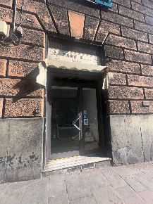 Foto Negozio in Via Assarotti 5R, Genova Centro Città di 40 m² con 2 locali