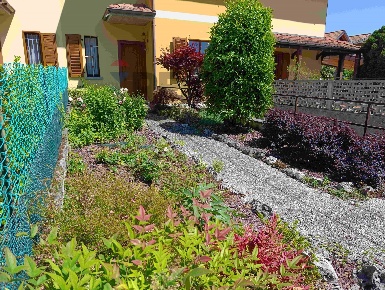Foto Villa a schiera in VIA NATTA 9, Presezzo di 152 m² con 4 locali