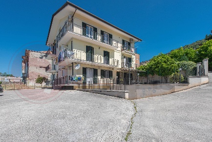 Foto Appartamento in Via Borgo Murata snc, Arce Centro di 120 m² in vendita