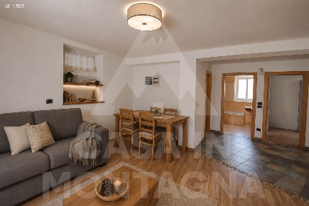 Foto Appartamento a San Giovanni di Fassa Pera di 83 m² con 3 locali