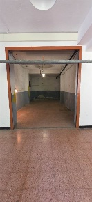 Foto Magazzino a Savona Villetta, Valloria di 30 m² in vendita