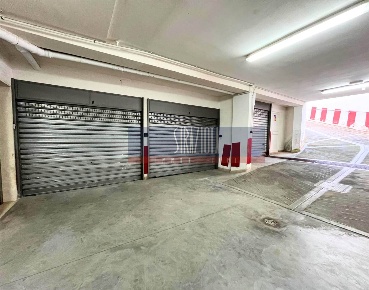 Foto Garage a Modugno di 28 m² con 1 locali in vendita