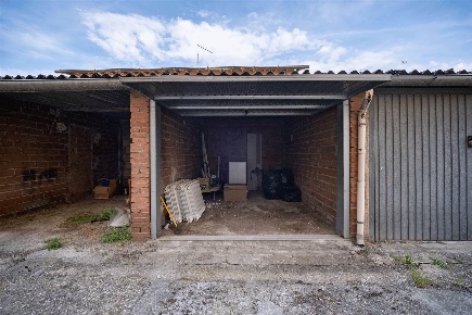 Foto Garage in via Francesco Baracca, Campi Bisenzio Torricella di 7 m²